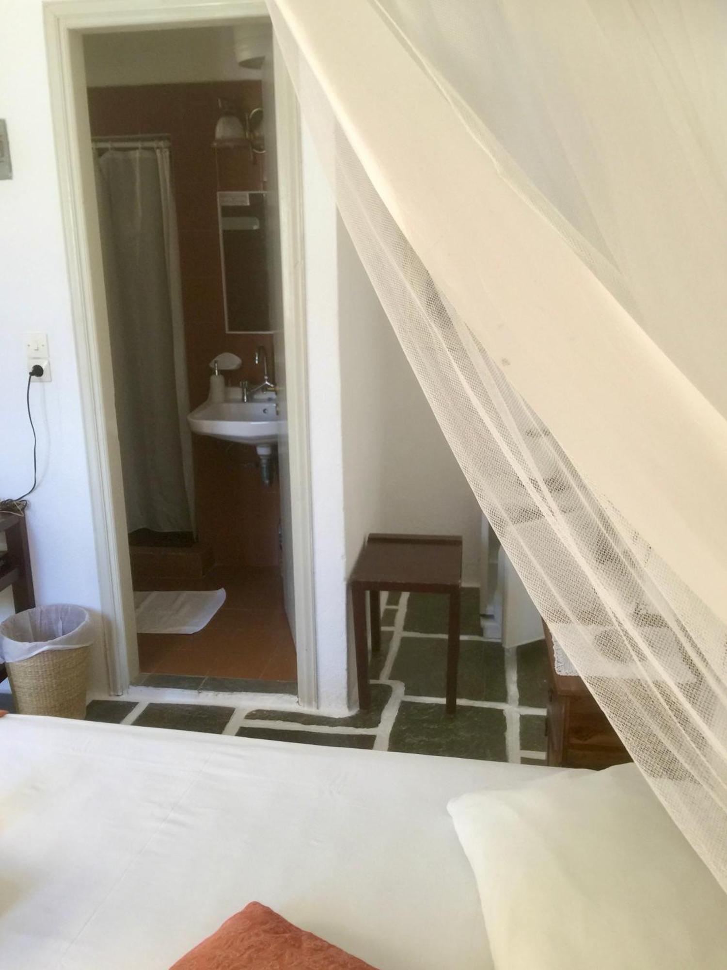 Fanivevisgarden Hotell Folégandros Exteriör bild