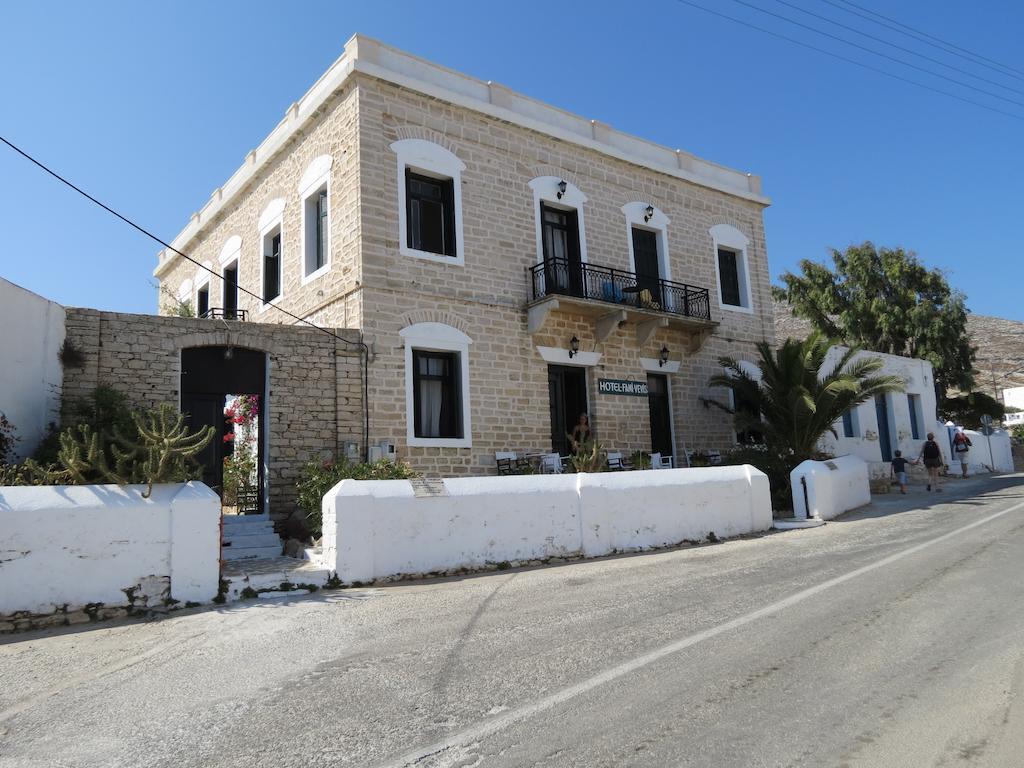 Fanivevisgarden Hotell Folégandros Exteriör bild