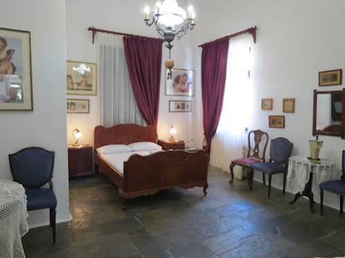Fanivevisgarden Hotell Folégandros Exteriör bild